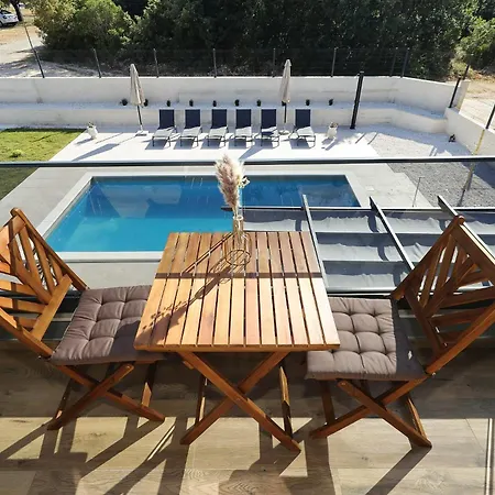 My Dalmatia - With Private Pool * Debeljak