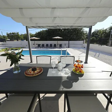 בית נופש My Dalmatia - With Private Pool