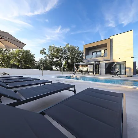 My Dalmatia - With Private Pool * Debeljak